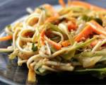 Cocina: Fideos al wok ..: Una buena alternativa para disfrutar de las pastas sin dejar de lado los vegetales. Si los fideos elegidos no tienen huevo, se vuelve una propuesta apta para veganos

FIDEO