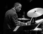 Para agendar Dia internacional del Jazz en BEBOP CLUB ..: Sábado 29 de abril 22.45h
Willie Jones III Quartet IMPRESIONANTE BATERISTA
Celebrating International Jazz Day
Para agendar Dia internacional del Jazz en BEBOP CLUB ..: Sábado 29 de abril 22.45h
Willie Jones III Quartet IMPRESIONANTE BATERISTA
Celebrating International Jazz Day