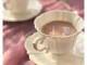 Algunos pensarán que el platito que acompaña el café sirve para sostener la taza sin quemarse, otros dirán que es perfecto para dejar la cucharilla sin manchar la mesa y otros que es meramente dec Algunos pensarán que el platito que acompaña el café sirve para sostener la taza sin quemarse, otros dirán que es perfecto para dejar la cucharilla sin manchar la mesa y otros que es meramente dec