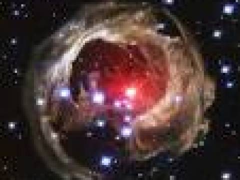 el universo en un punto oel punto en el universo ?
