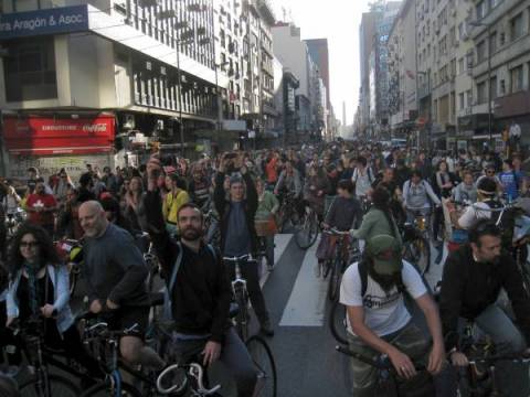 "LA MASA CRITICA "