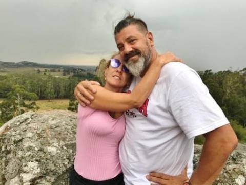 ACOMPAÑAMOS A NUESTRA COPAGINERA YOLANDA (SOLA_FELIZ)