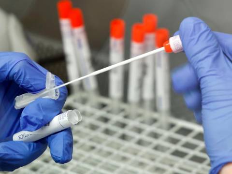 La variante ómicron llegó para quedarse