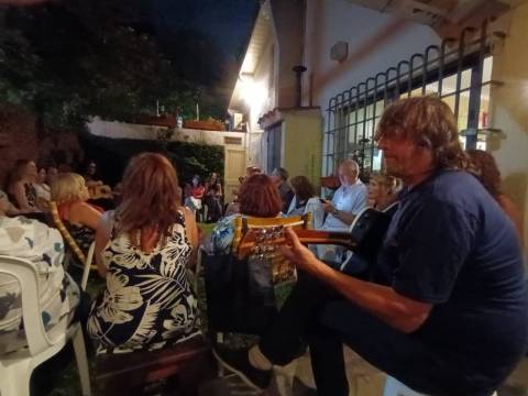 VOLVEMOS CON LAS GUITARREADAS! PRIMERA DEL AÑO! ULTIMO SABAD
