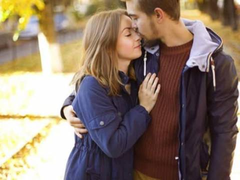 La reputación de un hombre se refleja en la mujer que elige.
