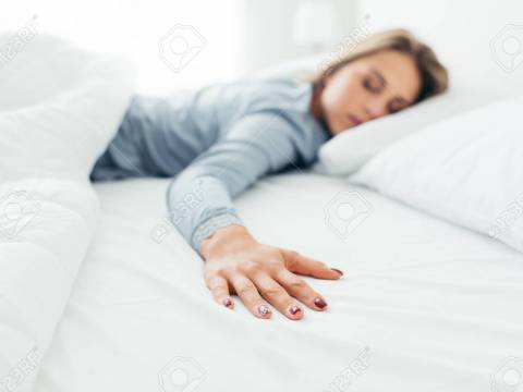 Dormir mucho envejece o rejuvenece según la Ciencia