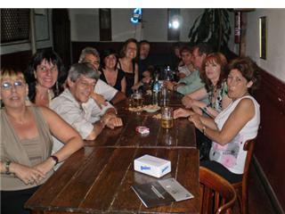 Encuentros Grupales (10/01/2008) :   CLUB SOCIAL CAFE DE CABALLITO- CUMPLE DE LALY -(ALIAS MARIPOSA AZUL ) Y ESTEBAN2008(ALIAS EL HERMANO DE NIBA