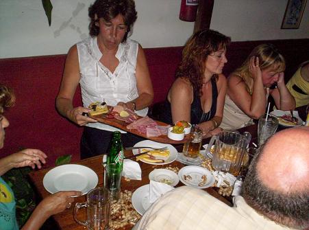 Encuentros Grupales (31/01/2008) :   CLUB SOCIAL CAFE DE CABALLITO- EN LA SUBASTA