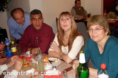 Encuentros Grupales (12/08/2011) :   Suzyky y Raulide1941 festejan sus cumples en Viernesclub-Cladd!!!