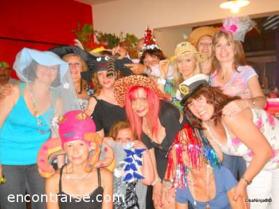 7990 94 Te invitamos a la Fiesta del Sombrero y al CUMPLE DE PTT en el Club de los Viernes en Cladd!!! 