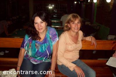 8712 5 EN EL OESTE LOS VIERNES JUGAMOS BOWLING Y POOL