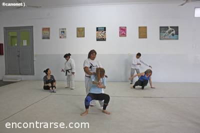 8968 14 DEFENSA PERSONAL FEMENINA (TAMBIEN VARONES) - ¡TERCERA CLASE!