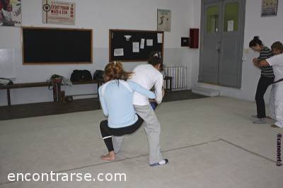 8968 5 DEFENSA PERSONAL FEMENINA (TAMBIEN VARONES) - ¡TERCERA CLASE!