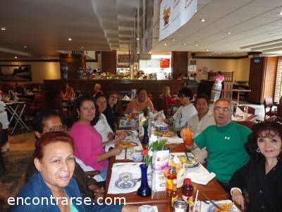 Encuentros Grupales (07/07/2013) :   Almorcemos domingo al mediodía, charlando y haciendo amigos.