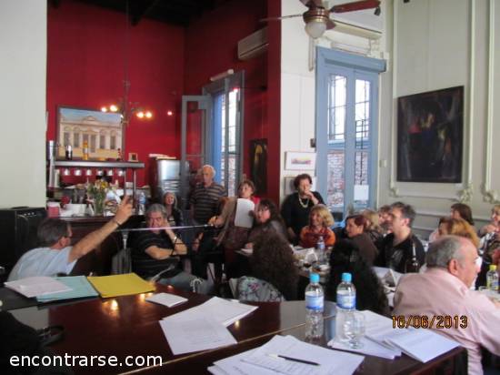 Encuentros Grupales (06/10/2013) :   Microfono libre en La Scala de San Telmo