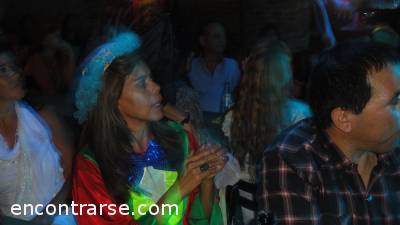 9987 28 HOLA AMIGOS DE ENCONTRARSE: EN NUESTRO DEBUT COMO ORGANIZADORES, OSCARR Y YO LES PROPONEMOS UN PROGRAMA COMPLETO: TRAGOS, CENA, BAILE Y SHOW EN VIVO E