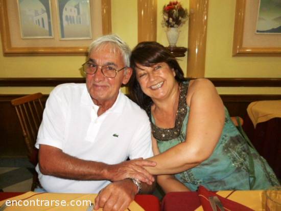 12902 17 CENA EN EL RESTAURANTE LA JUNTA DESPUES DE LA NOCHE DE LOS MUSEOS -LA JONES