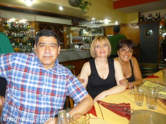 12902 22 CENA EN EL RESTAURANTE LA JUNTA DESPUES DE LA NOCHE DE LOS MUSEOS -LA JONES