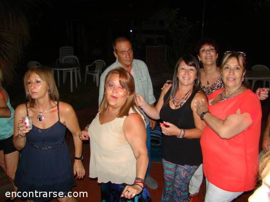 14711 31 GRAN BAILE PARA EMPEZAR EL AÑO EN VILLA DEVOTO