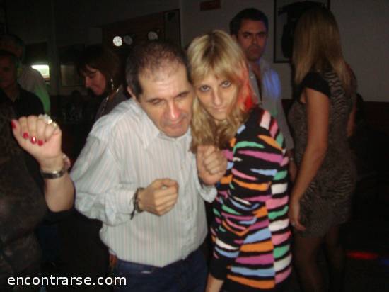 16283 54 NOCHE DE JUEGOS Y BAILE EN VICENTE LOPEZ!!