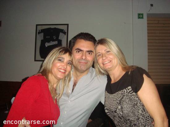 16283 64 NOCHE DE JUEGOS Y BAILE EN VICENTE LOPEZ!!