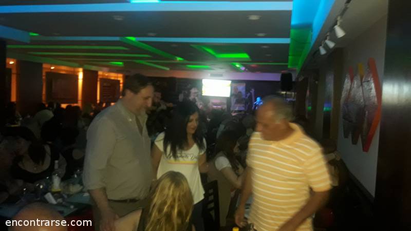 Encuentros Grupales (29/09/2018) :   THALER CENA KARAOKE Y BAILE