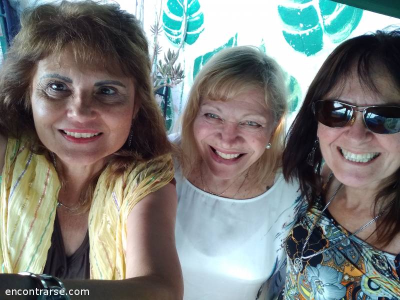 18363 7 Como ver danza , ciclo audiovisual .  7 .º  encuentro , almuerzo , y pasamos la tarde juntos con mateada o bebidas frescas en la terraza .