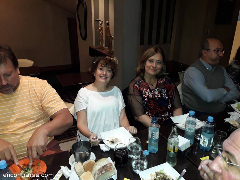 Encuentros Grupales (04/05/2019) :   Cena de Vinculación por rangos etarios