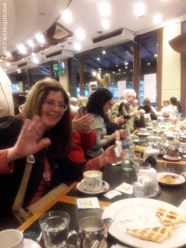 Encuentros Grupales (10/08/2019) :   Sabado por la tarde... café