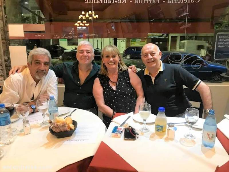 Encuentros Grupales (20/11/2019) :   CENAMOS NUEVAMENTE EN VILLA URQUIZA!!!!