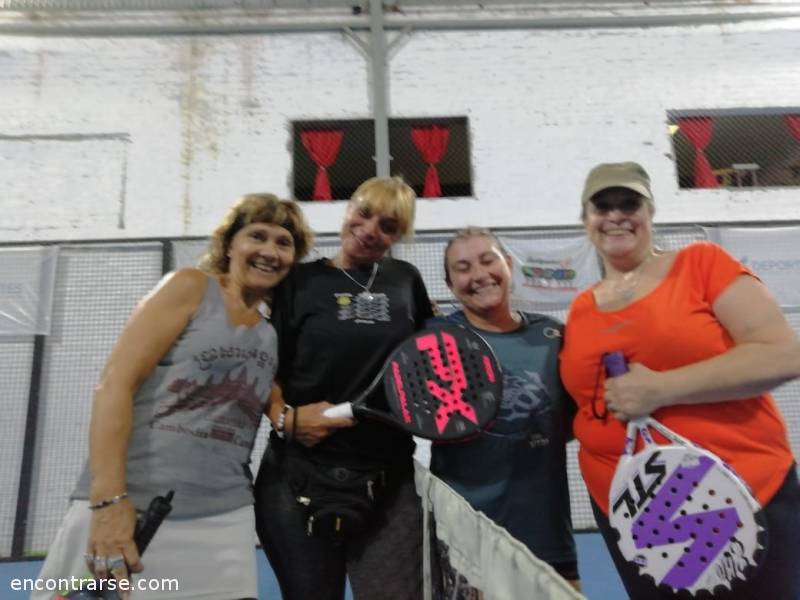 Encuentros Grupales (08/02/2020) :   ** En el 2020 seguimos jugando Padel? ** Horario: 15:00 a 18:00