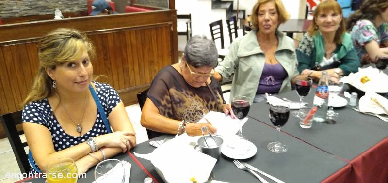 Encuentros Grupales (24/02/2020) :   Coloquio de IDEAS  Y  CATARATAS... DE RISA   FESTEJAMOS CARNAVAL