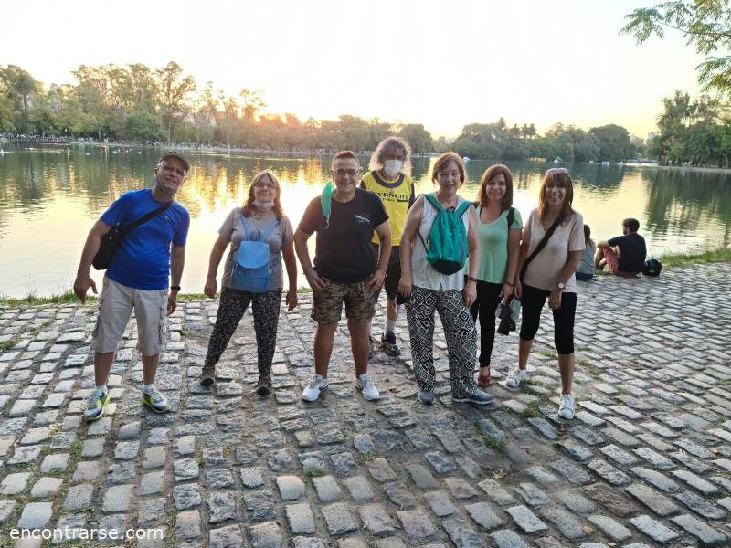 Encuentro 22766 : Y SEGUIMOS CAMINANDO....por los bosque de Palermo, desde El Galeón a Biblos