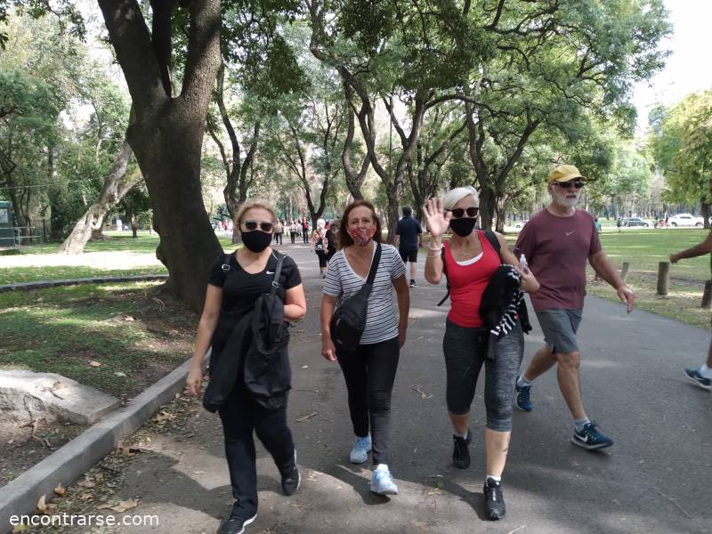 23052 20 VAMOS A PALERMO A CAMINAR DOMINGOS A LA MAÑANA EN GRUPO 