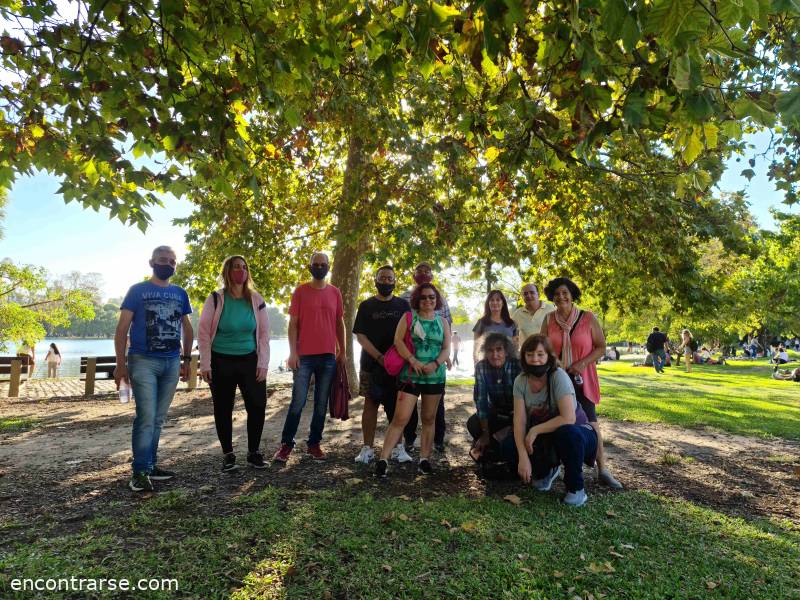 Encuentro 23071 : Y SEGUIMOS CAMINANDO....por los bosque de Palermo, desde El Galeón a Biblos
