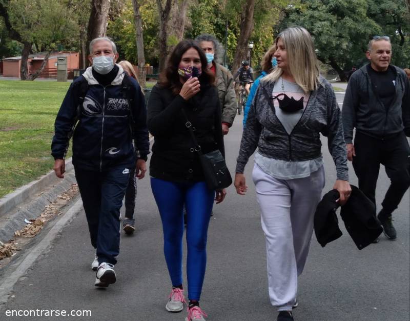 23374 12 VAMOS A PALERMO A CAMINAR DOMINGOS A LA MAÑANA EN GRUPO 