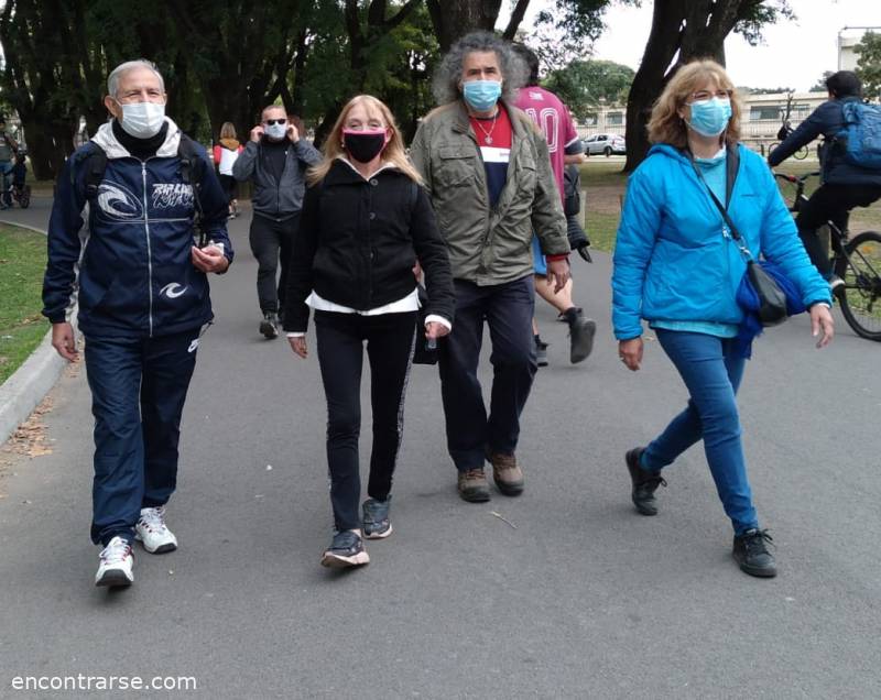 Encuentro 23374 : VAMOS A PALERMO A CAMINAR DOMINGOS A LA MAÑANA EN GRUPO 