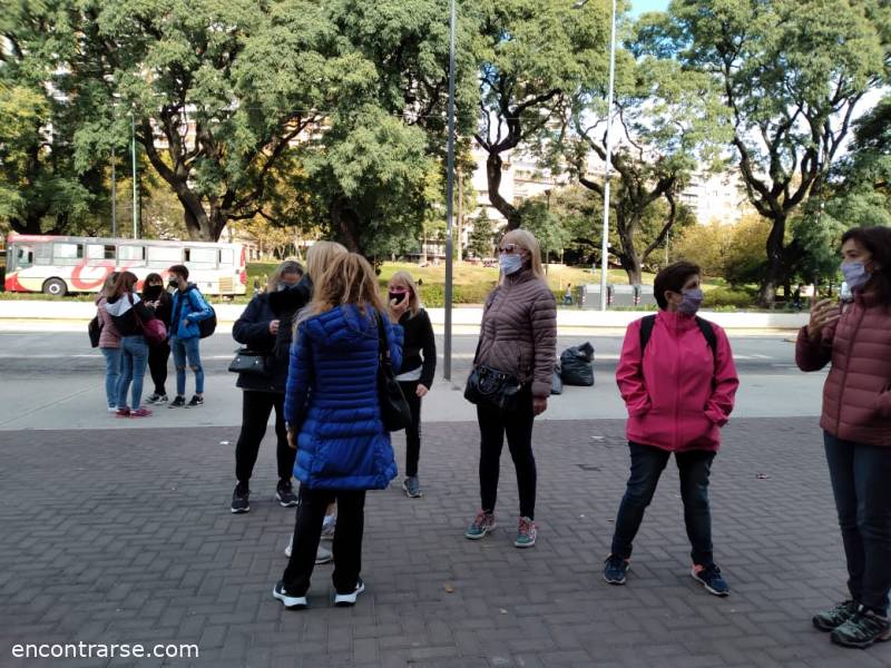 23374 16 VAMOS A PALERMO A CAMINAR DOMINGOS A LA MAÑANA EN GRUPO 