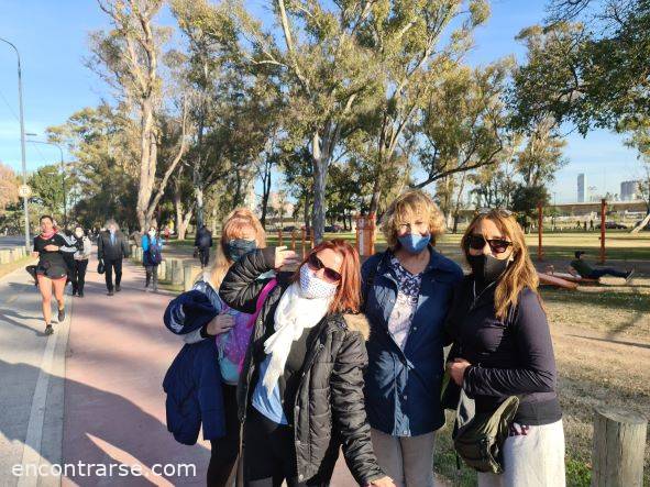 Encuentros Grupales (11/07/2021) :   VAMOS A CAMINAR POR LOS BOSQUES DE PALERMO, NOS ACOMPAÑAS??