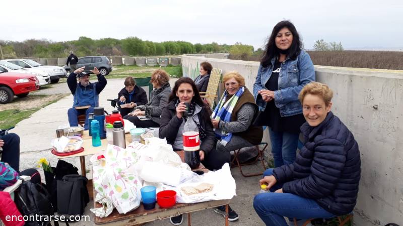 Encuentros Grupales (19/09/2021) :   CON EL CORAZÓN MIRANDO AL SUR!!! Despedimos el invierno con un picnic en la Costanera de Hudson!!
