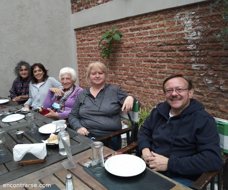 Encuentros Grupales (19/09/2021) :   VAMOS A CAMINAR EL DOMINGO A LA MAÑANA- COSTA DE VICENTE LOPEZ