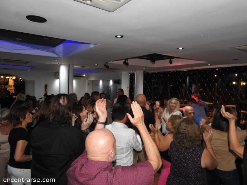 25065 15 ¡¡ Singles Night en Puerto Madero !!