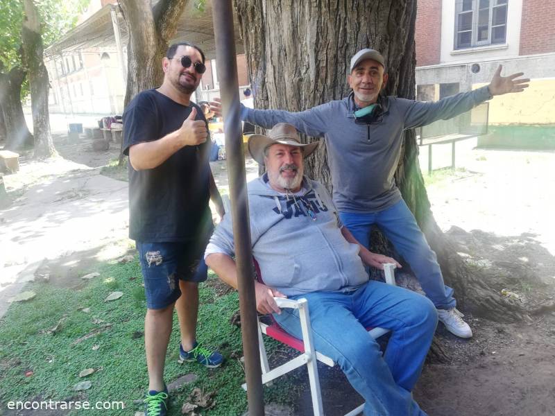 Encuentro 25192 : Almuerzo y Pileta en Bernal