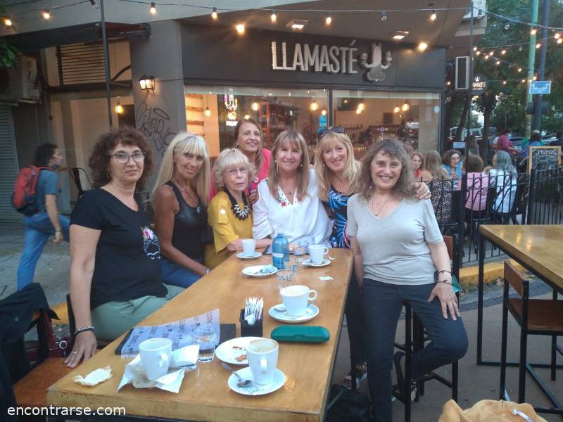 25444 4 EN EL DÍA DE LA MUJER NOS JUNTAMOS A TOMAR UN CAFÉ