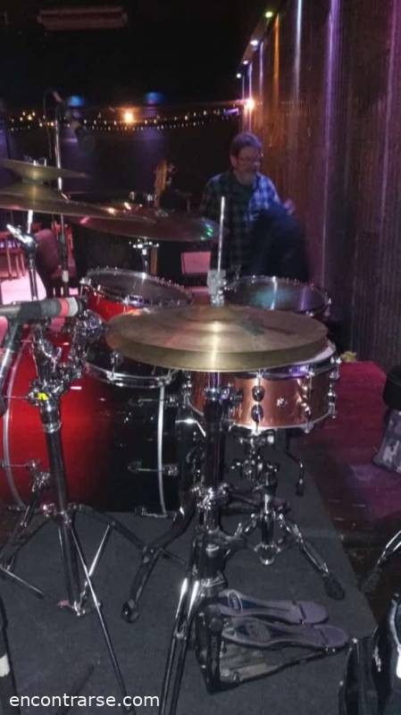 25495 6  CREEDENCE TRIBUTE BANDA EN VIVO