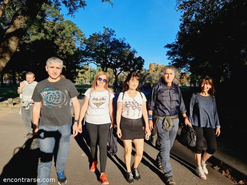 25997 9 CAMINAMOS NUEVAMENTE  POR LOS BOSQUES DE PALERMO, NOS ACOMPAÑAS??