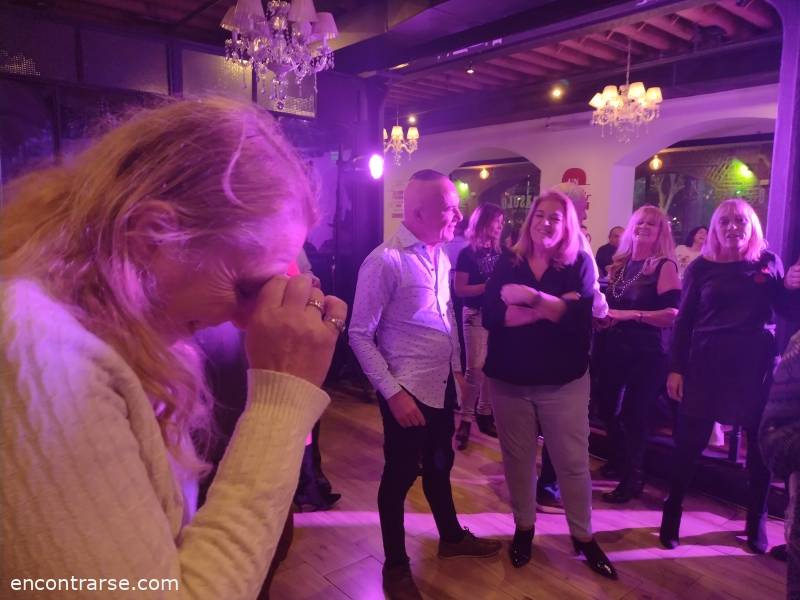 Encuentros Grupales (09/07/2022) :   Cena show-Antesala del día del amig@