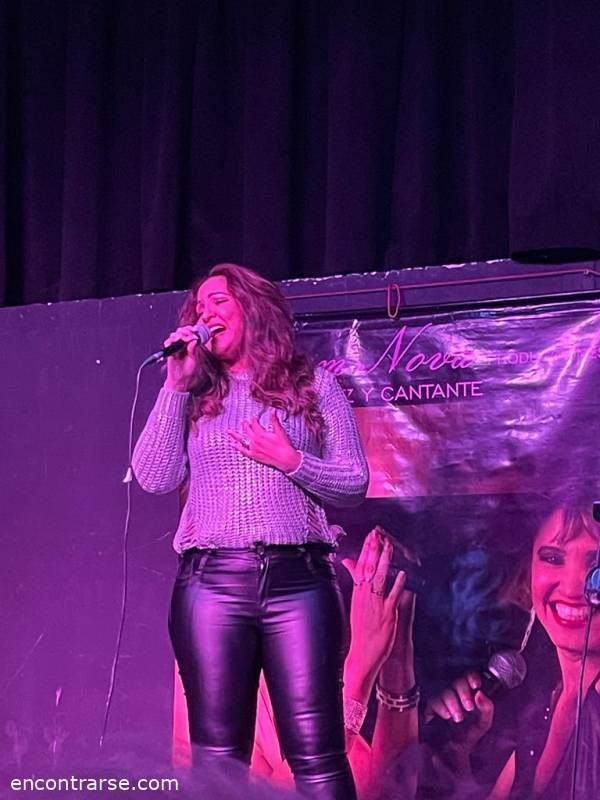 26923 14 ACOMPAÑANOS EN  LA MUESTRA  DE FIN DE AÑO  DEL TALLER DE CANTO 