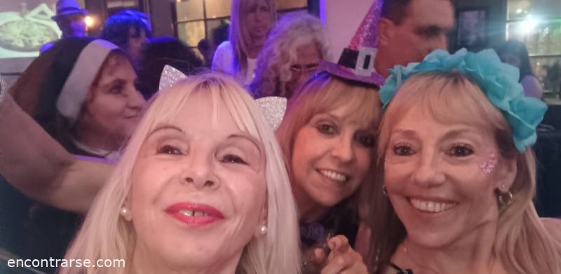 Encuentros Grupales (05/11/2022) :   Baile de terror de halloween con disfraz 