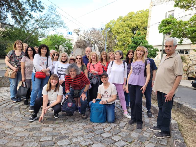Encuentros Grupales (02/10/2022) :   LOS CAMINANTES CAMBIAMOS , AHORA LE TOCA A DEVOTO